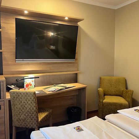 Burgdorfs Hotel & Restaurant Hude  Екстер'єр фото