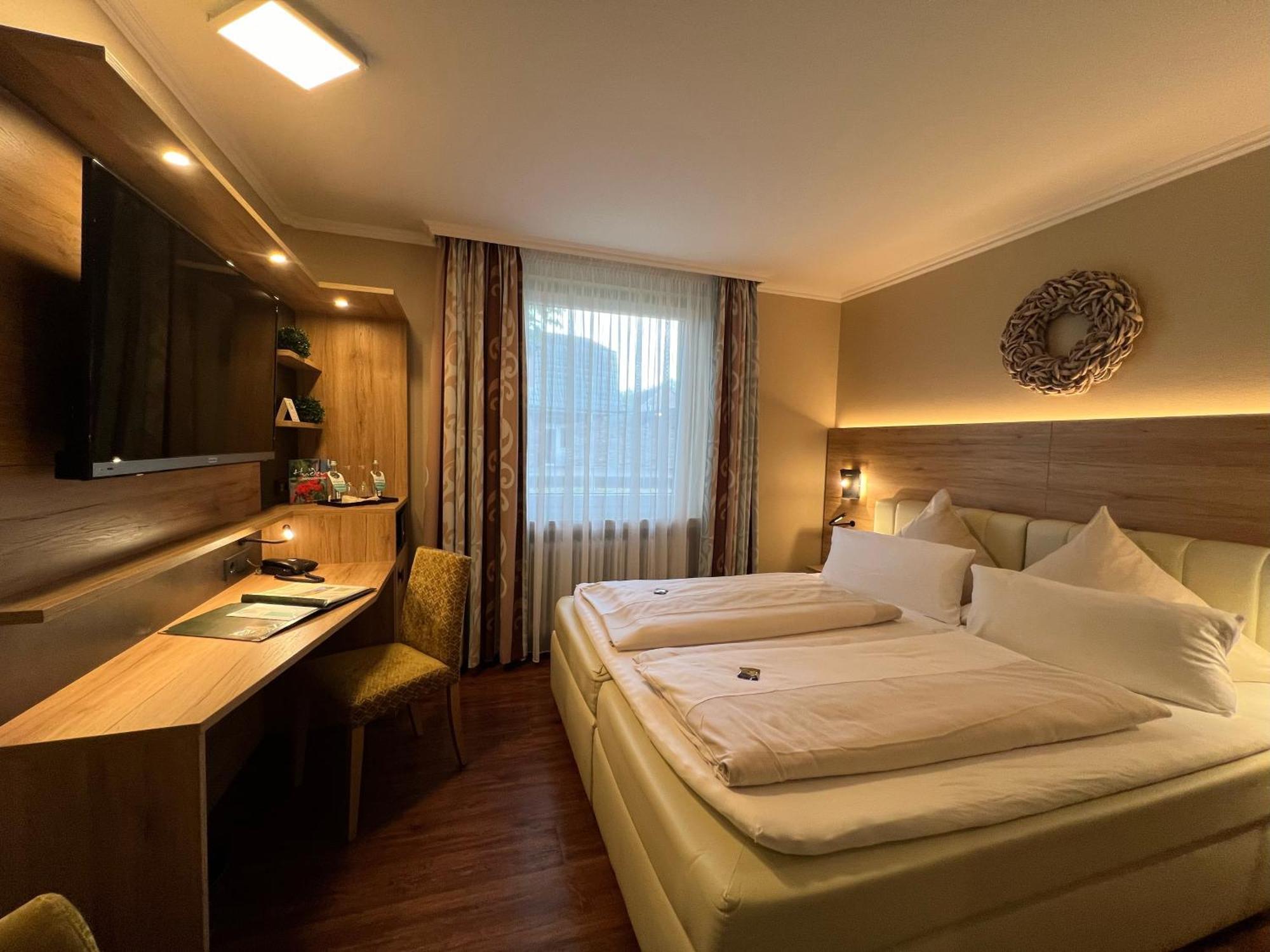 Burgdorfs Hotel & Restaurant Hude  Екстер'єр фото