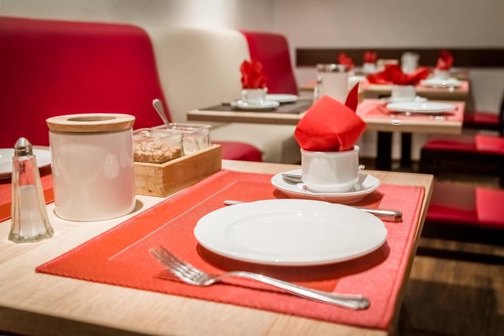Burgdorfs Hotel & Restaurant Hude  Екстер'єр фото